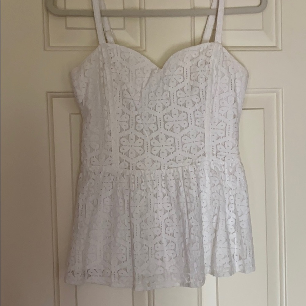 Lily Pulitzer eyelit top, Sz 4